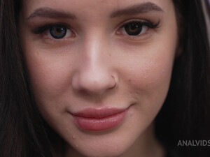 Две голые студентки попали на анальную оргию после успешно сданной сессии